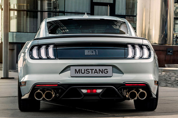 Ford-Mustang-1